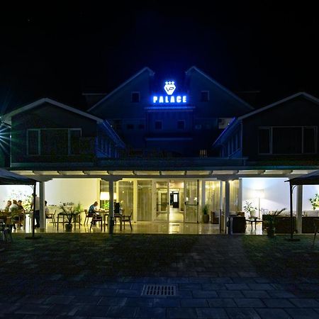Vila Palace Caransebeş Exteriér fotografie