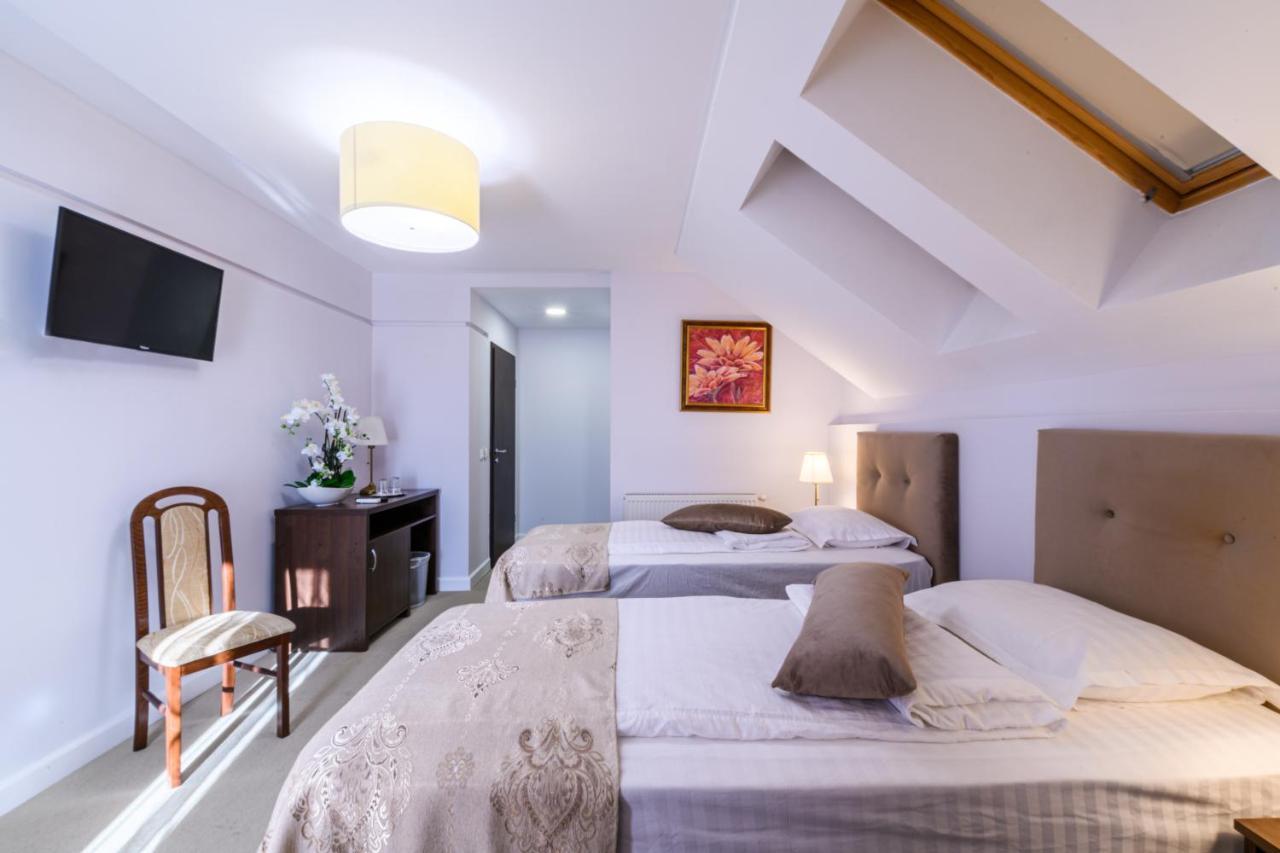 Vila Palace Caransebeş Exteriér fotografie