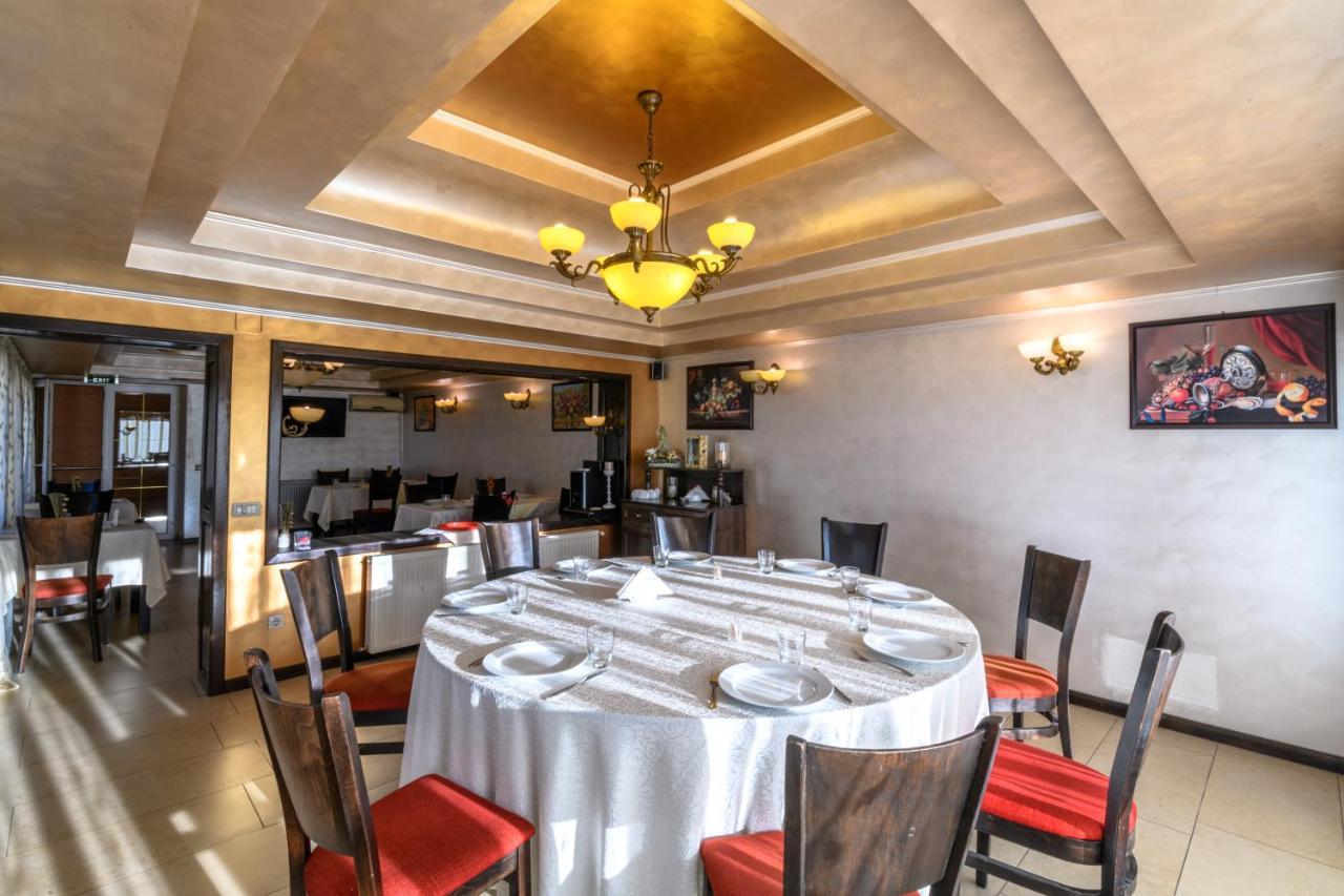 Vila Palace Caransebeş Exteriér fotografie